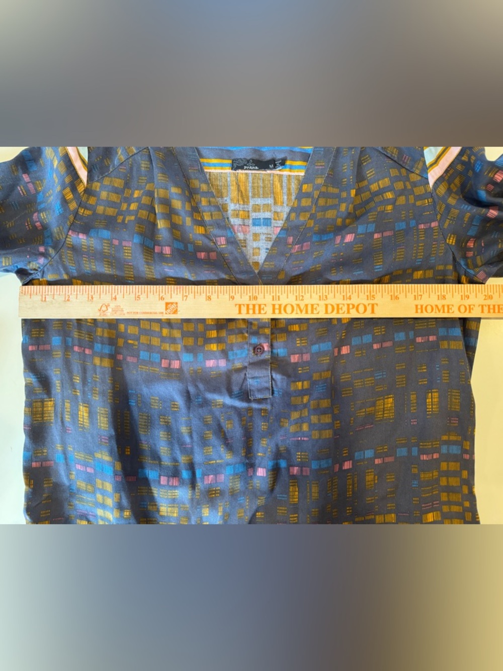 prAna Printed V Neck Blouse Medium Gray Multicolor Long Sleeve Tencel Top - Picture 3 of 6